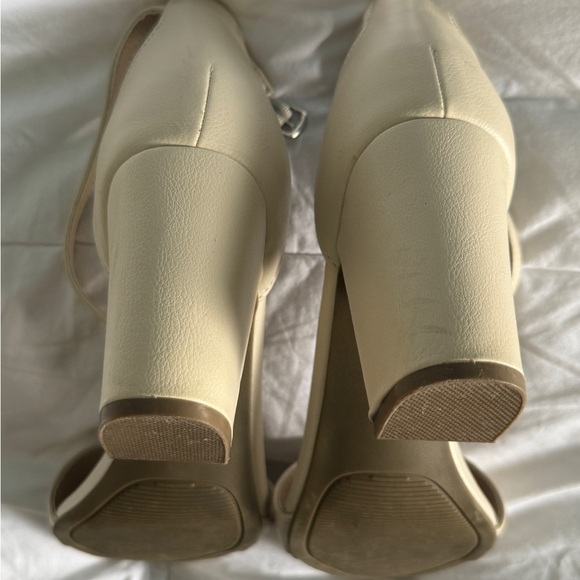 SO Nude Block Heel Sandals – Size 7.5 - Picture 4 of 11